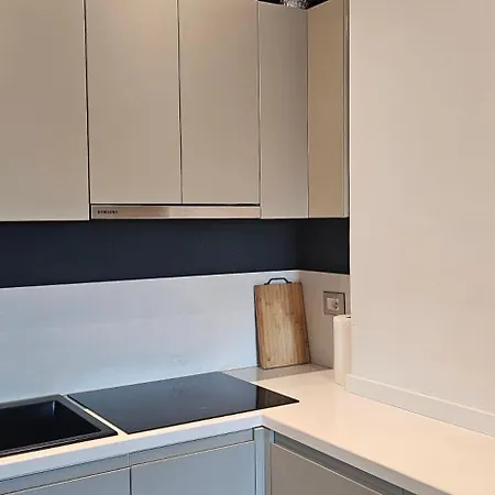 Tam Serviced Mozart Center Apartman
