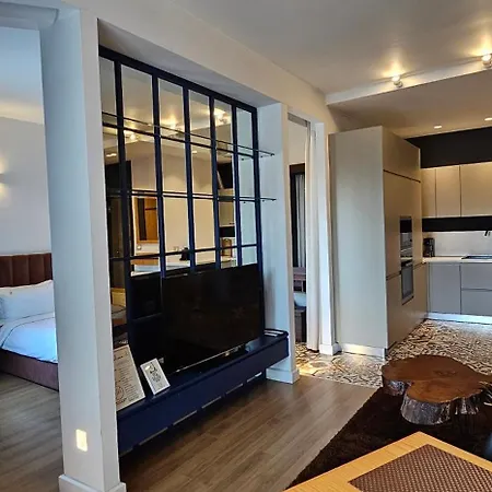 Tam Serviced Mozart Center Apartman