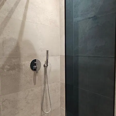 Tam Serviced Mozart Center Apartman